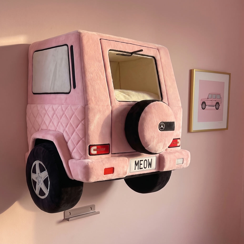 Roost Cruiser — Wall-Mounted Cat Bed